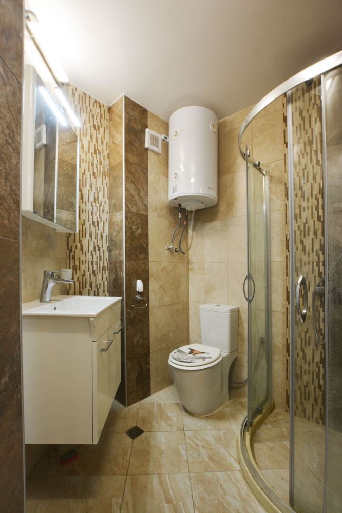 Luxuriöse Drei-Zimmer-Wohnung mit Meerblick in erster Reihe in Ravda – 114 m², zwei Terrassen und maximaler Komfort