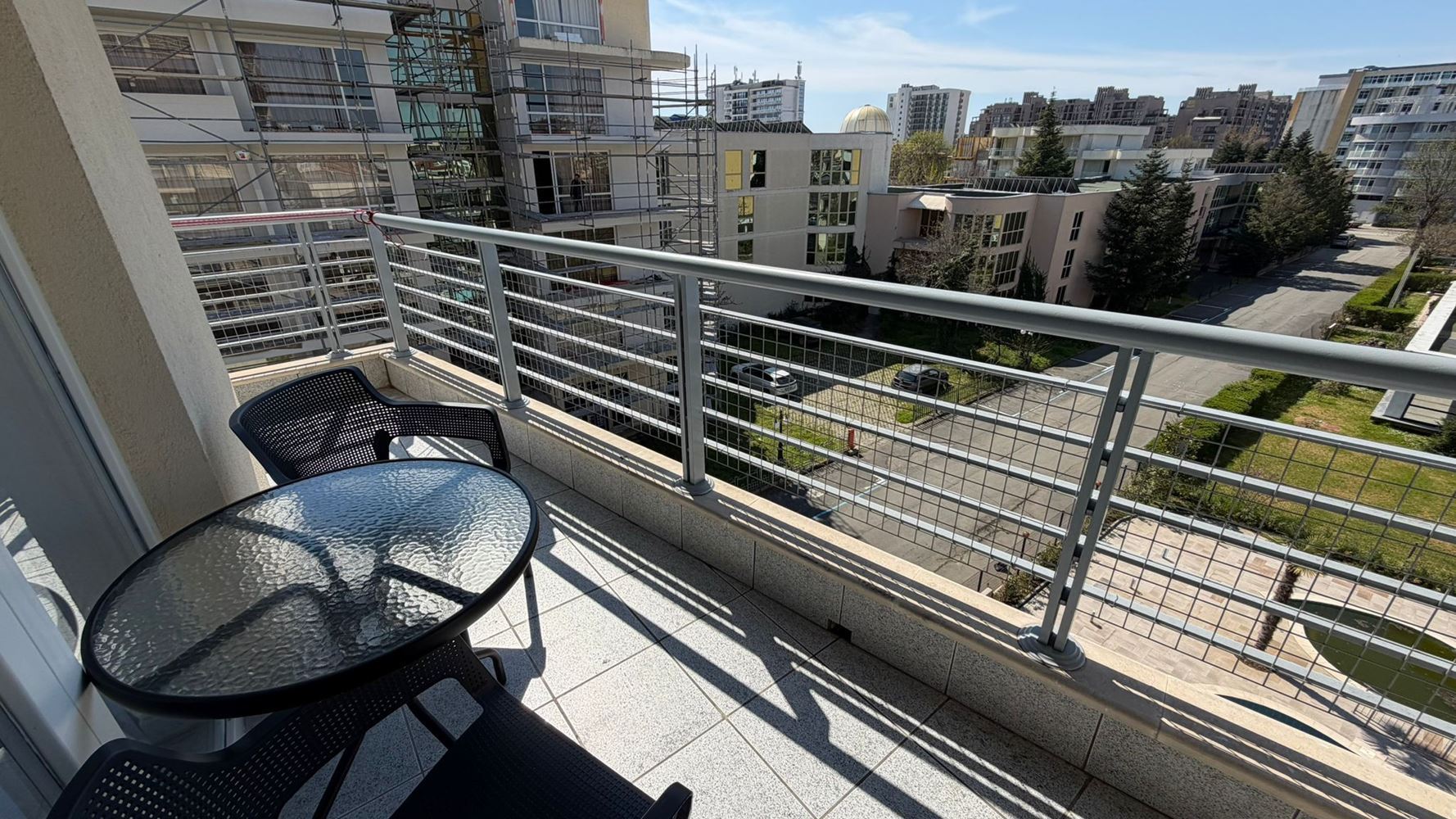 Geräumige Zwei-Zimmer-Wohnung 300 m vom Meer in Sunny Beach – Komfort, Sicherheit und hervorragende Investition