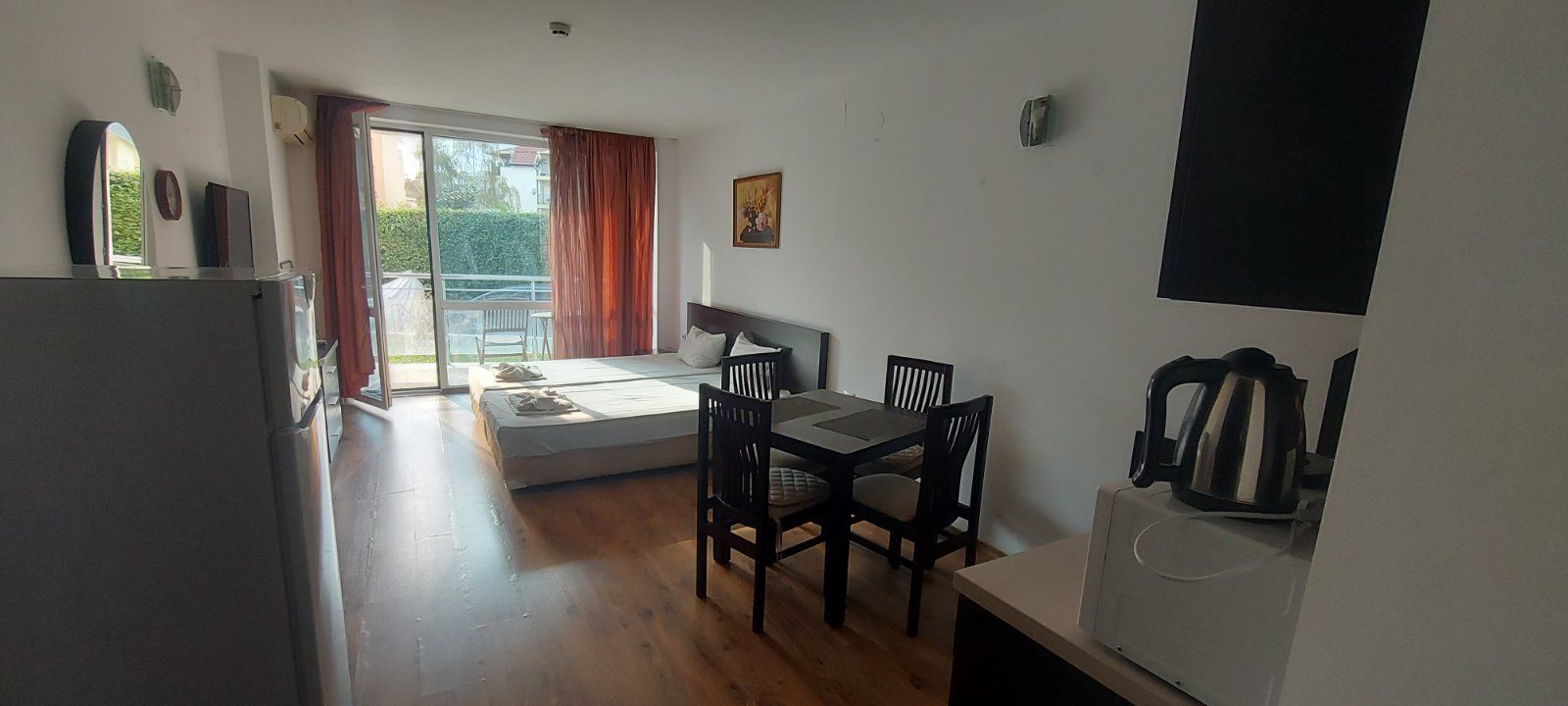 Möbliertes Studio in einer Anlage mit Swimmingpool und Spa in Sarafovo – 200 Meter vom Strand entfernt