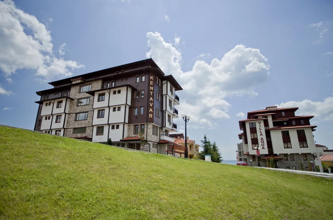 Drei-Zimmer-Wohnung mit Panoramablick auf das Meer in Sveti Vlas – 200 m vom Strand