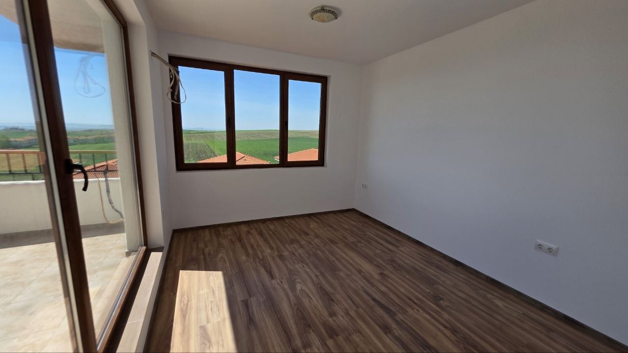 Geräumige Zweizimmerwohnung mit Meerblick in Acheloj – Ruhe, Grün und luxuriöse Annehmlichkeiten