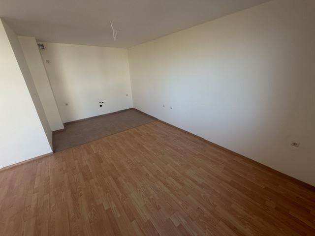 Geräumige Einzimmerwohnung in einer grünen Oase in Sonnenstrand – ideal für Urlaub und Investition