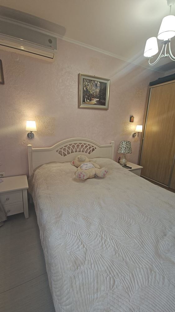 Dreizimmerwohnung in einer geschlossenen Anlage in Sveti Vlas – nur 300 m vom Strand entfernt