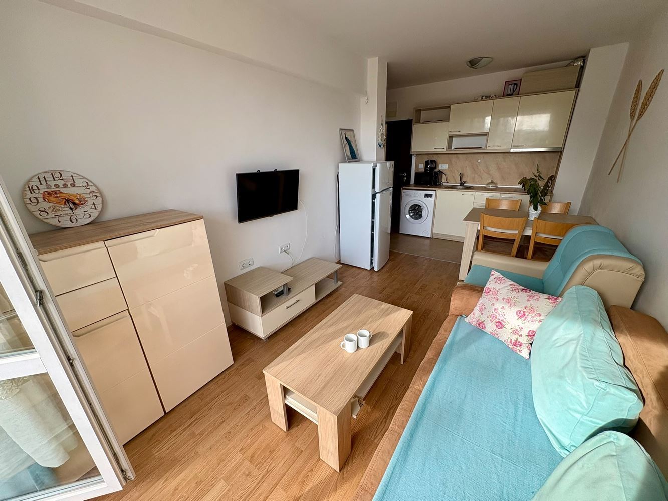 Sonnenstrand – Gemütliche 2-Zimmer-Wohnung mit Poolblick, nur fünf Minuten vom Strand entfernt