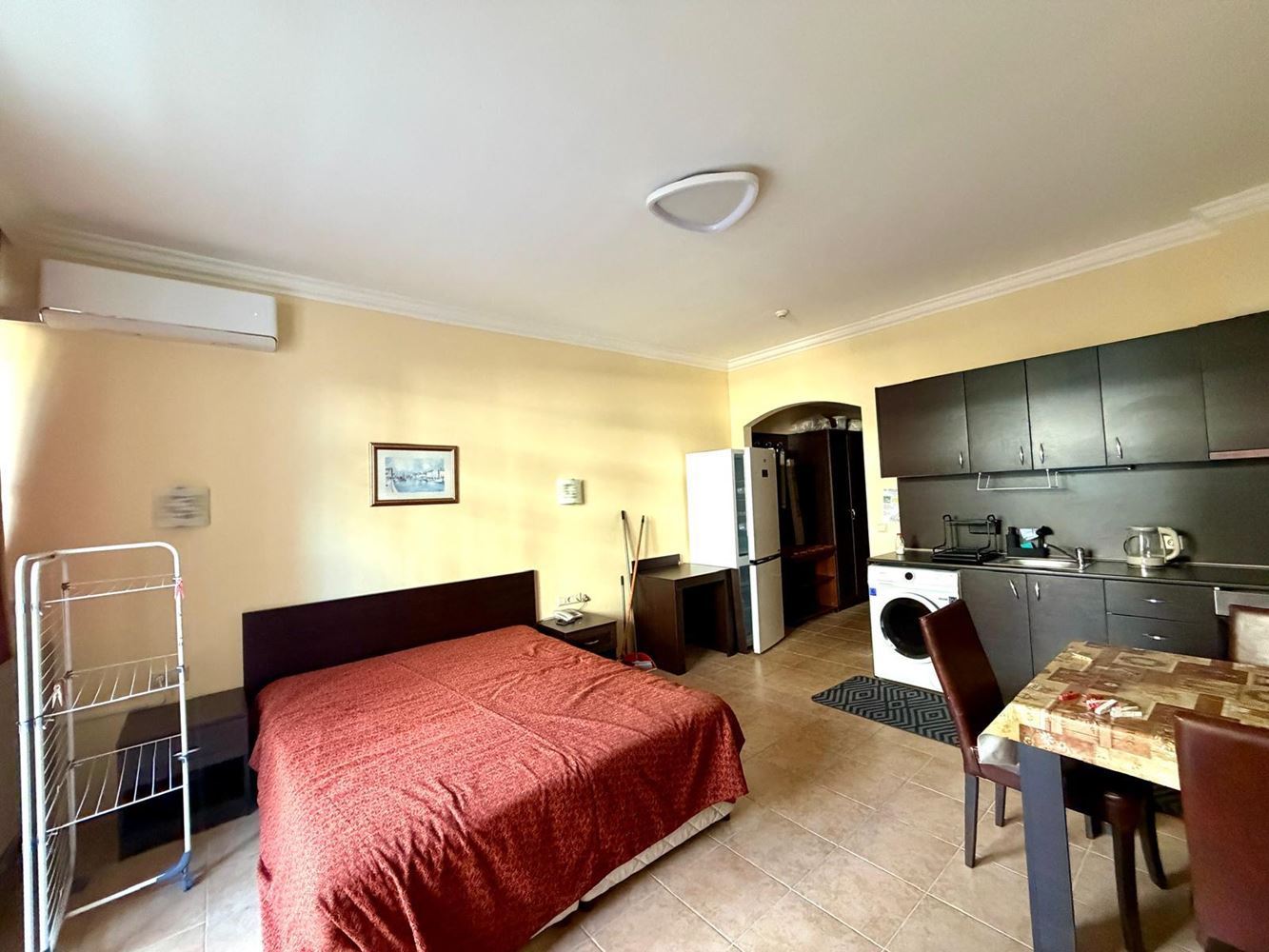 Erste Meereslinie in Pomorie – möbliertes Studio in einer luxuriösen Anlage mit Pools, Spa und Attraktionen