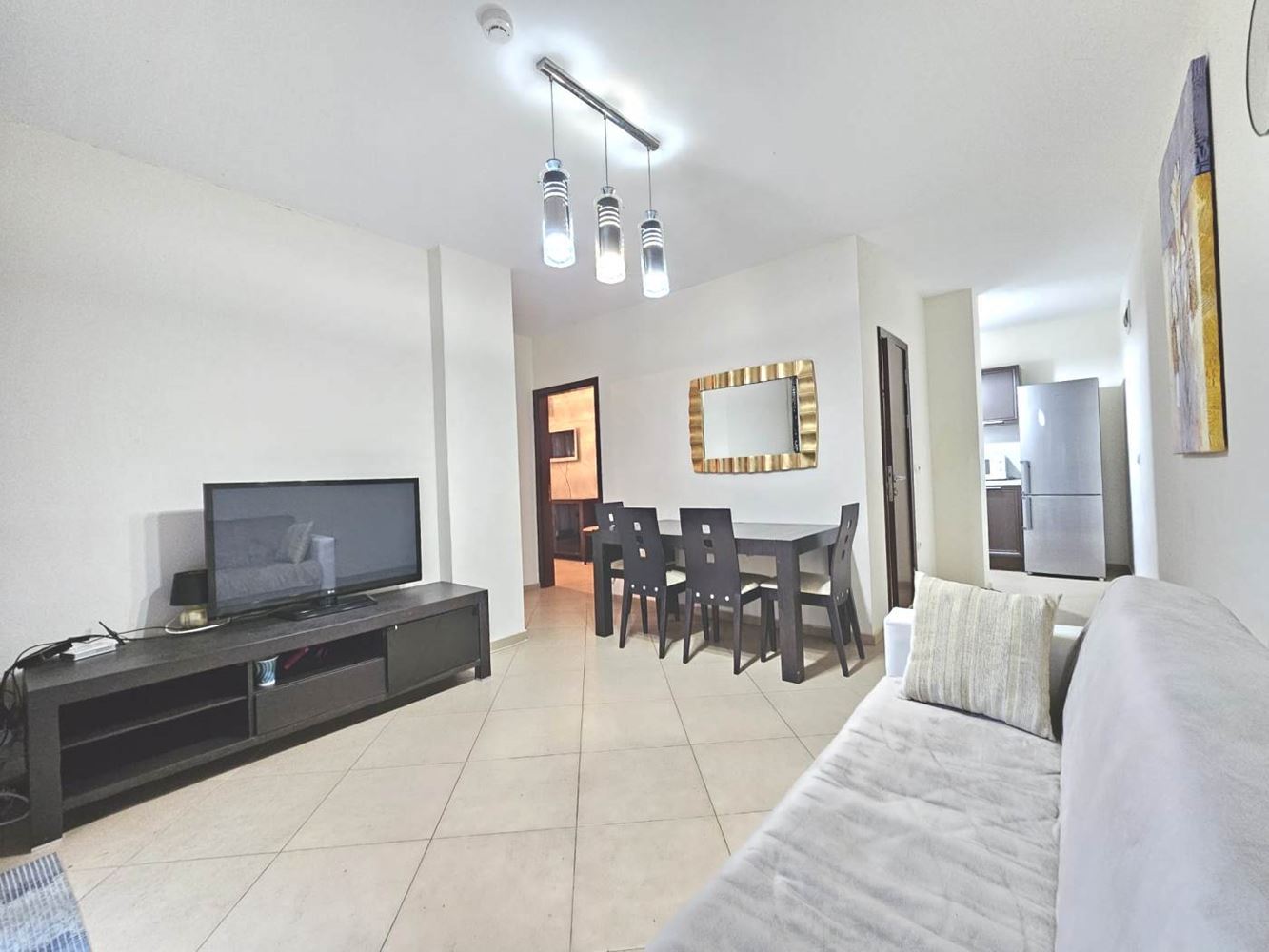 Drei-Zimmer-Wohnung im Erdgeschoss mit direktem Zugang zum Pool in einem Luxuskomplex in Sonnenstrand