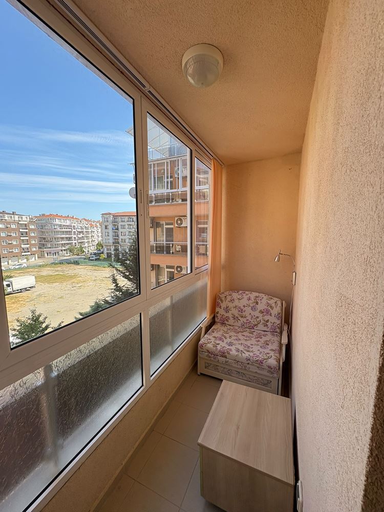 Möblierte Studio-Wohnung 200 Meter vom Meer entfernt in Pomorie – ausgezeichnete Lage und Komfort