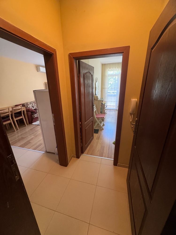 Wohnung mit einem Schlafzimmer in der Altstadt von Pomorie – vollständig möbliert, in einem Wohngebäude und bezugsfertig