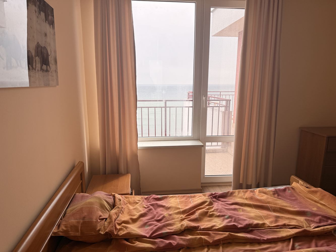 Zweizimmerwohnung in erster Linie mit direktem Meerblick – Sonnenstrand