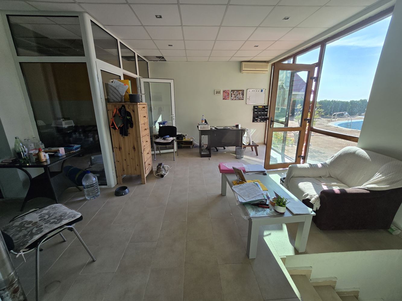 Geräumige Immobilie mit Potenzial für eine Mehrzimmerwohnung – ohne Wartungsgebühr, nahe Sonnenstrand