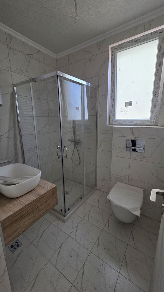 Funktionales Studio im Erdgeschoss – ausgezeichnete Gelegenheit für Investition oder gemütliches Zuhause