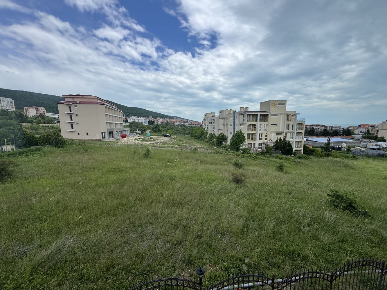Kompaktes Studio mit Panoramablick auf die Berge in Sweti Wlas – Komfort, Natur und ausgezeichnete Infrastruktur