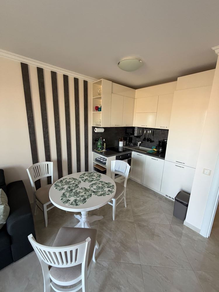Luxuriöse 2-Zimmer-Wohnung mit Meerblick in Sveti Vlas – stilvolle Immobilie für echten Komfort