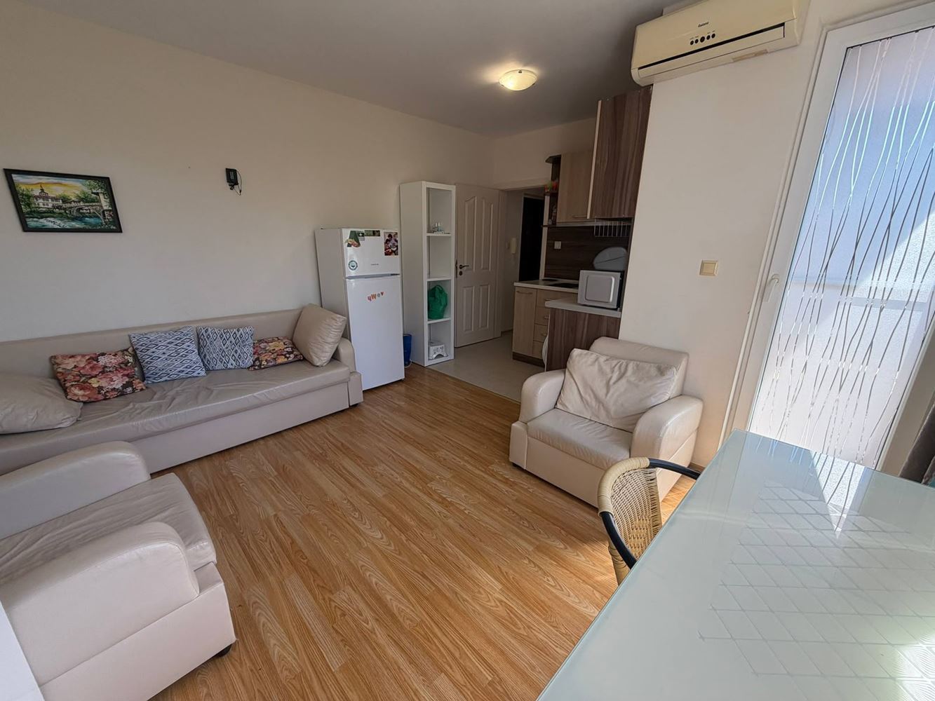 Wohnung mit einem Schlafzimmer im Herzen von Ravda – gemütliches Zuhause mit Blick ins Grüne