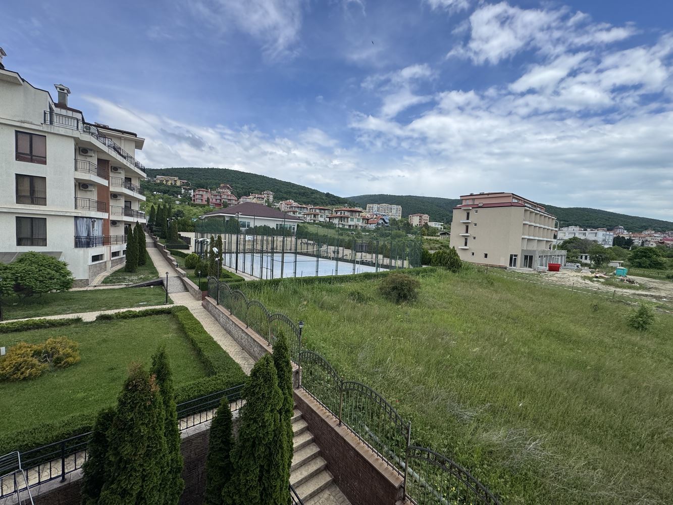 Kompaktes Studio mit Panoramablick auf die Berge in Sweti Wlas – Komfort, Natur und ausgezeichnete Infrastruktur