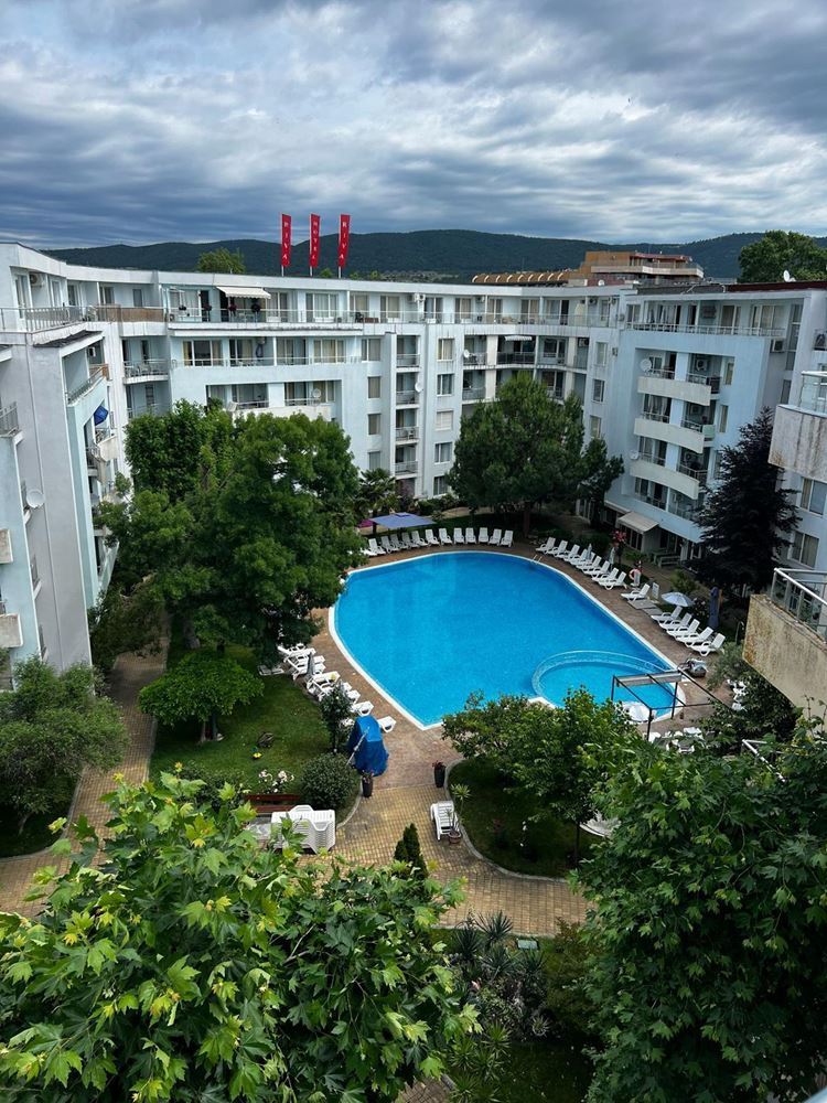 Die perfekte Ferieninvestition mit ausgezeichneter Lage – geräumige Wohnung 100 Meter vom Meer entfernt