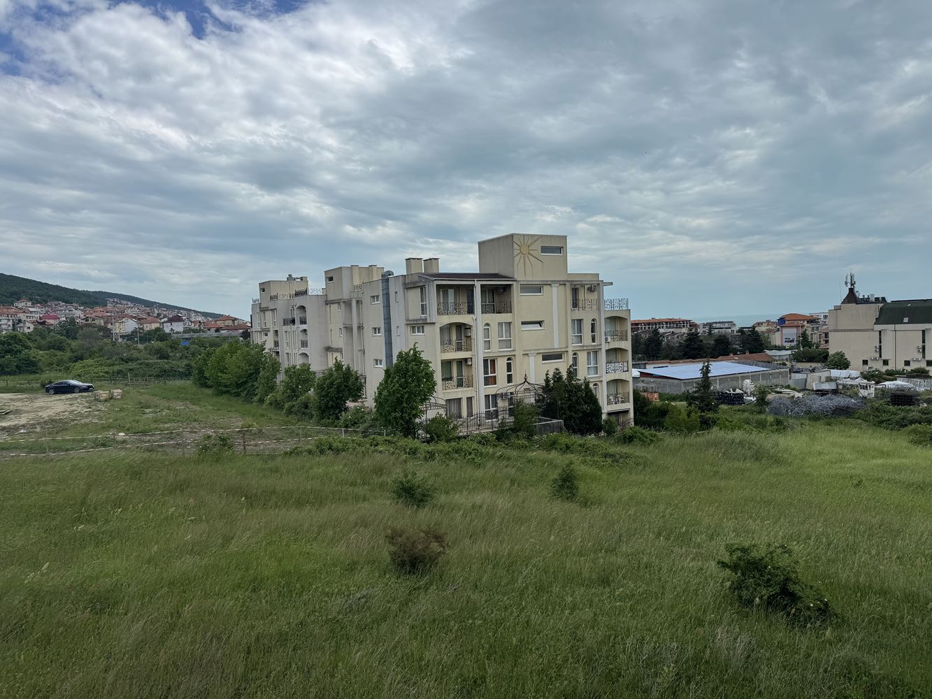 Kompaktes Studio mit Panoramablick auf die Berge in Sweti Wlas – Komfort, Natur und ausgezeichnete Infrastruktur