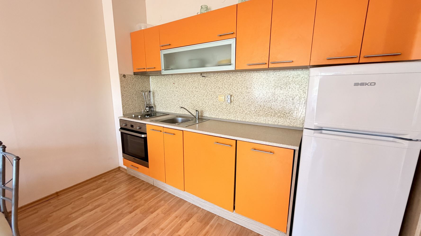 Sunny Beach: Wohnung mit einem Schlafzimmer 300 Meter vom Strand entfernt – Komfort, Qualität und hervorragende Investition