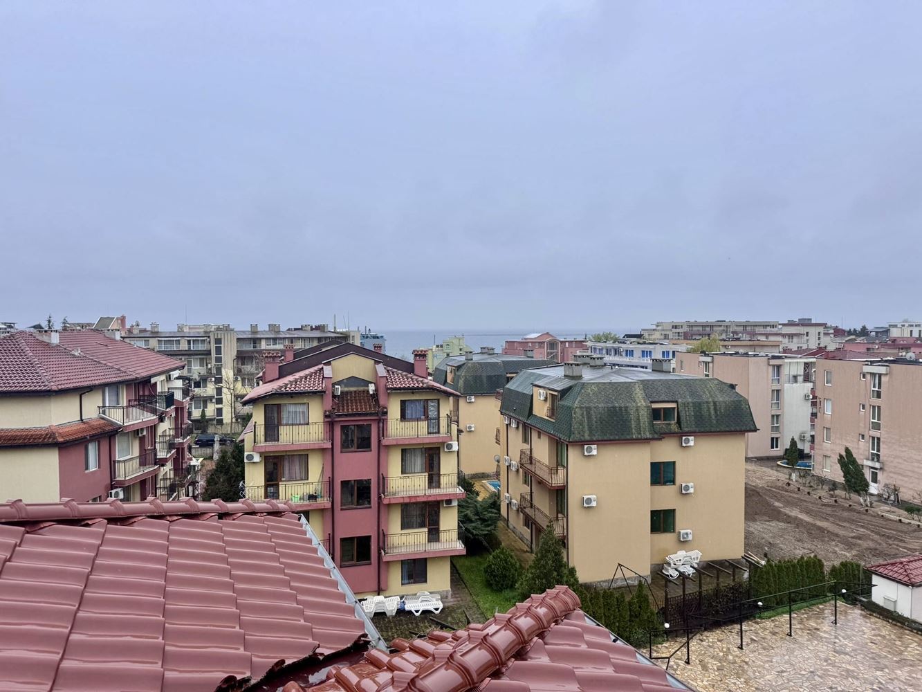 2-Zimmer-Wohnung mit Panoramameerblick in Nessebar – nur 200 m vom Strand entfernt, ausgezeichnete Investition und Zuhause am Meer