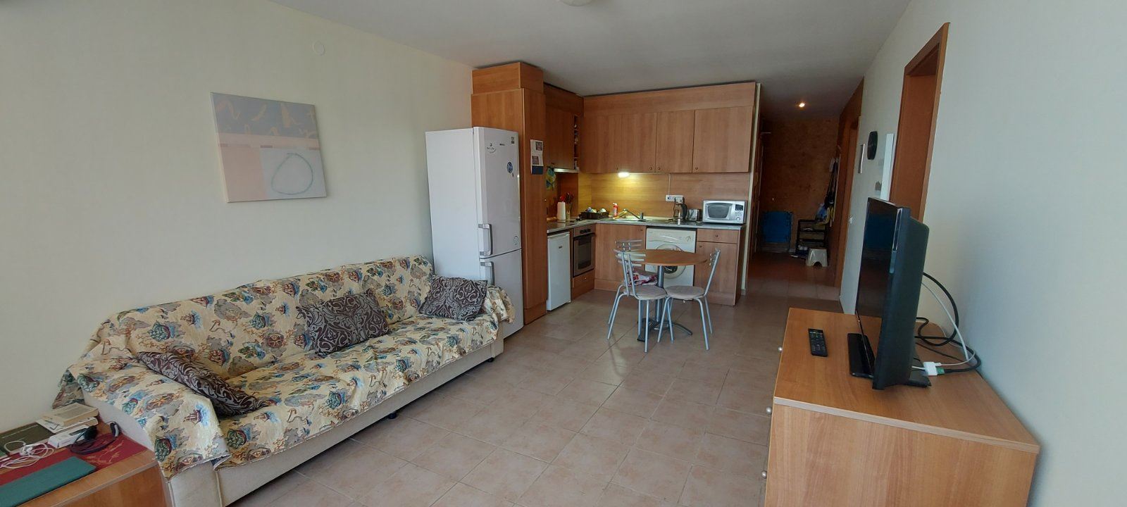Geräumige Drei-Zimmer-Wohnung mit Meerblick in erster Meereslinie – bezugsfertig