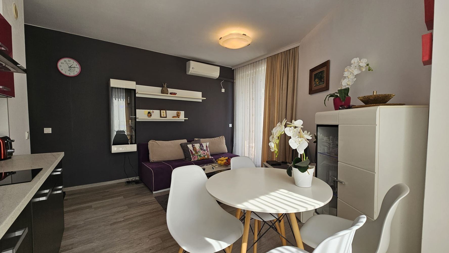 Ausgezeichnete 2-Zimmer-Wohnung mit niedriger Wartungsgebühr in Sonnenstrand – bezugsfertig