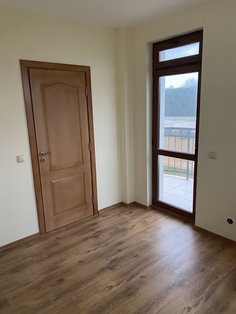 Ein-Zimmer-Wohnung mit Akt 16 in Ravda, vierte Etage – modernes Gebäude, ausgezeichnete Lage und Renditepotenzial