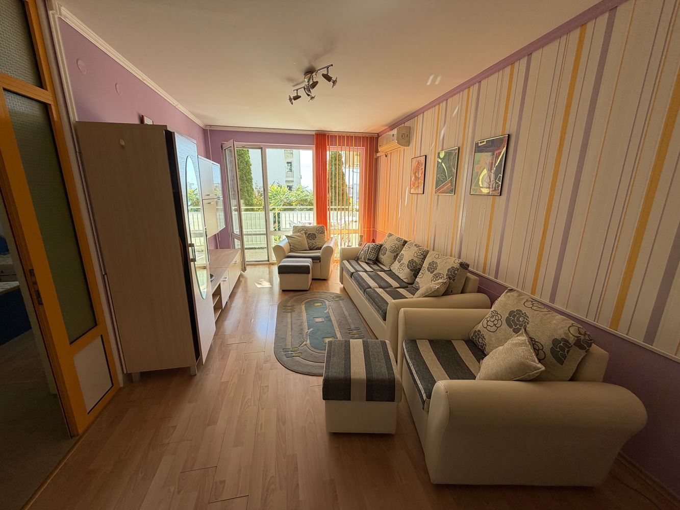Zweizimmerwohnung mit großzügiger Terrasse und Meerblick in Sveti Vlas – 300 Meter vom Strand entfernt