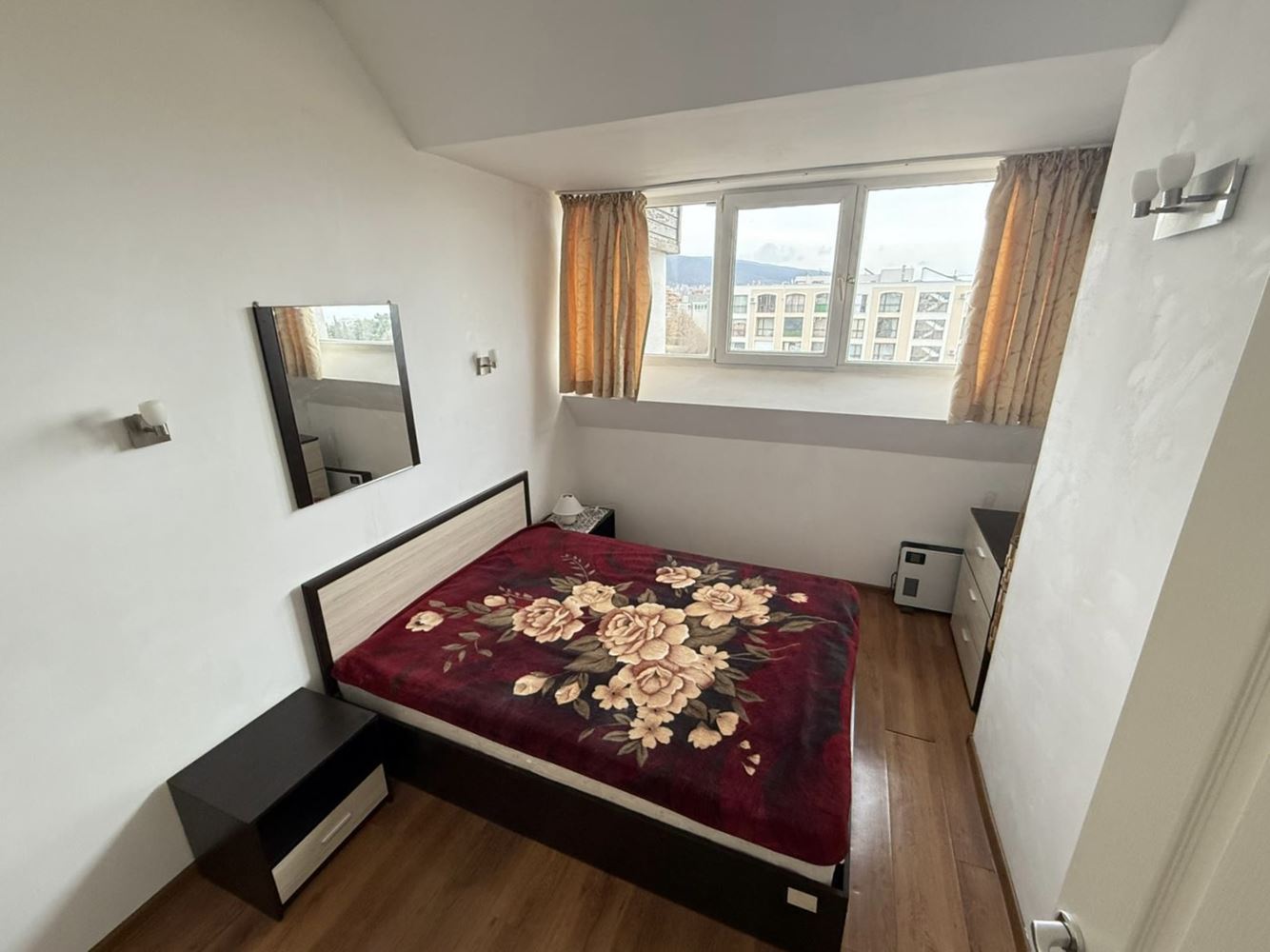 Zweizimmerwohnung mit Meerpanorama in Sveti Vlas – ausgezeichnete Investition in eine bezugsfertige Immobilie