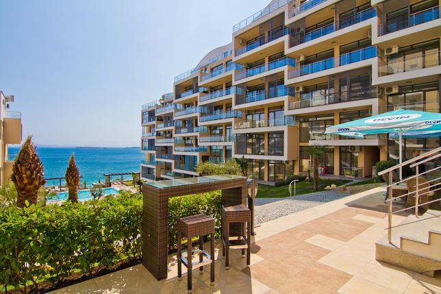 Gemütliche Zweizimmerwohnung mit Panoramablick auf das Meer und die Berge in Sveti Vlas