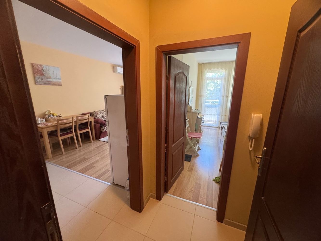 Wohnung mit einem Schlafzimmer in der Altstadt von Pomorie – vollständig möbliert, in einem Wohngebäude und bezugsfertig