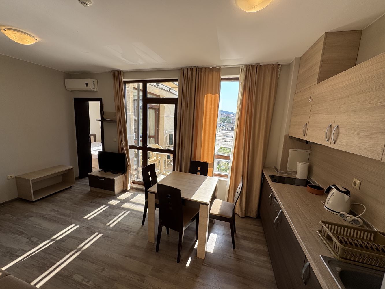 Wohnung mit einem Schlafzimmer in einer modernen Wohnanlage in Sveti Vlas – gemütliche bezugsfertige Immobilie