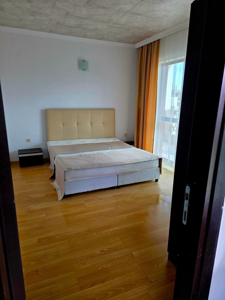 Ein-Zimmer-Wohnung mit Meerblick und Blick auf Alt-Nessebar in Sveti Vlas