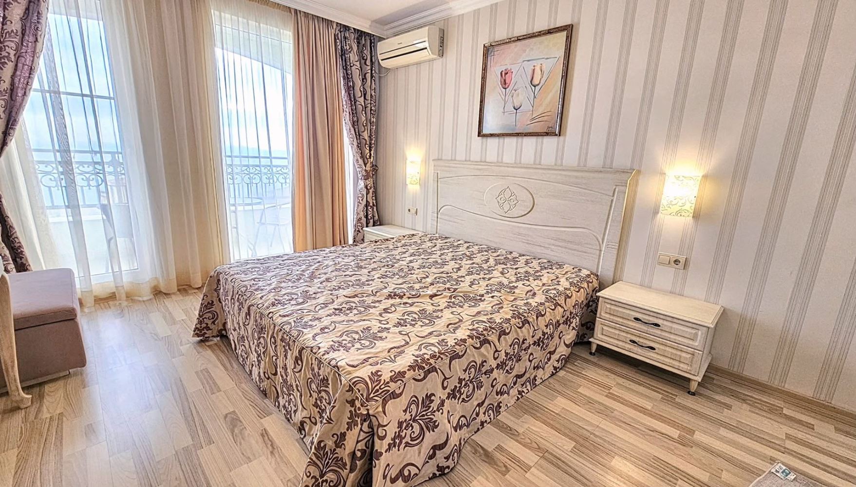 Wohnung mit einem Schlafzimmer in erster Meereslinie in Pomorie mit Panoramameerblick und ausgezeichneten Annehmlichkeiten