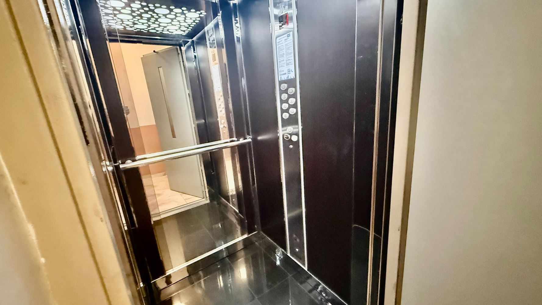 Bezugsfertige 2-Zimmer-Wohnung in Sarafovo – möbliert, mit günstiger Lage für ganzjähriges Wohnen