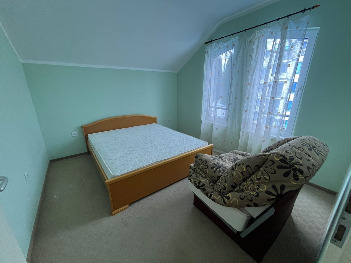 Wohnung mit zwei Schlafzimmern in erster Linie in Pomorie mit beeindruckendem Meerblick