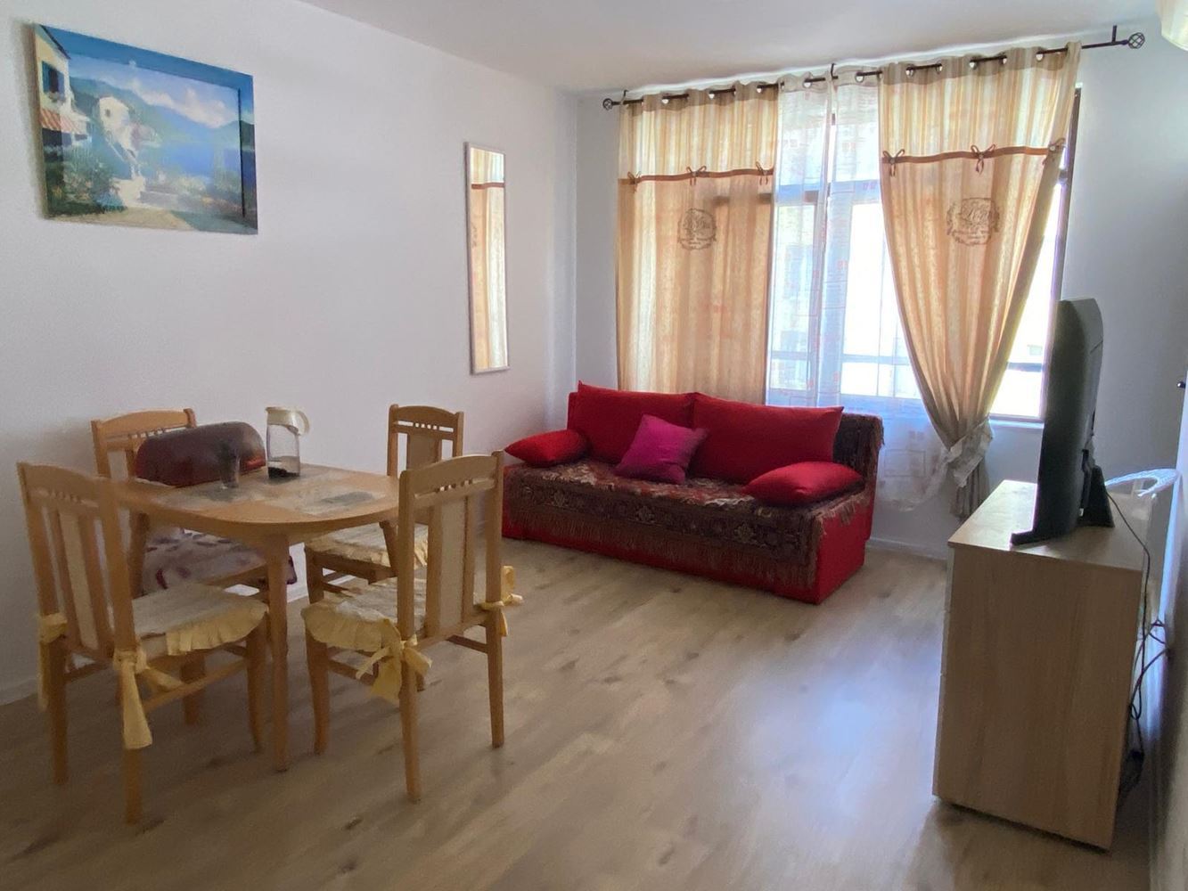 2-Zimmer-Wohnung in Pomorie – möbliert, mit Garten und ausgezeichneter Lage