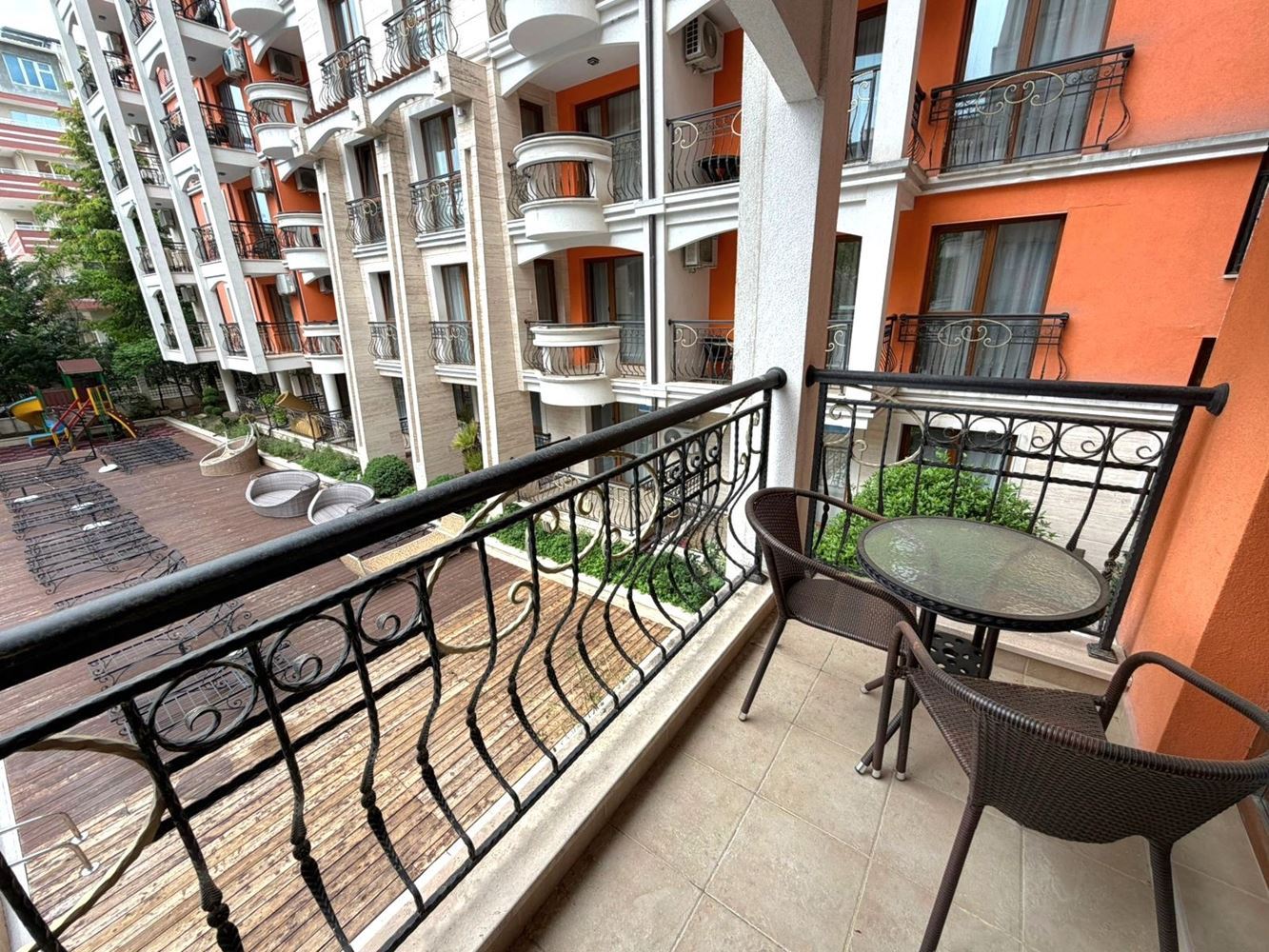 Zweizimmerwohnung mit Poolblick in einer ganzjährig geöffneten Anlage im Herzen von Sunny Beach