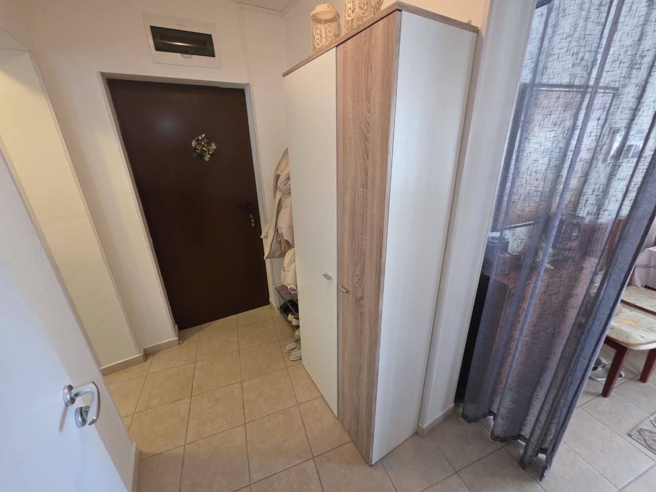 Geräumige Drei-Zimmer-Wohnung in einer gemütlichen Anlage 300 Meter vom Meer in Ravda entfernt
