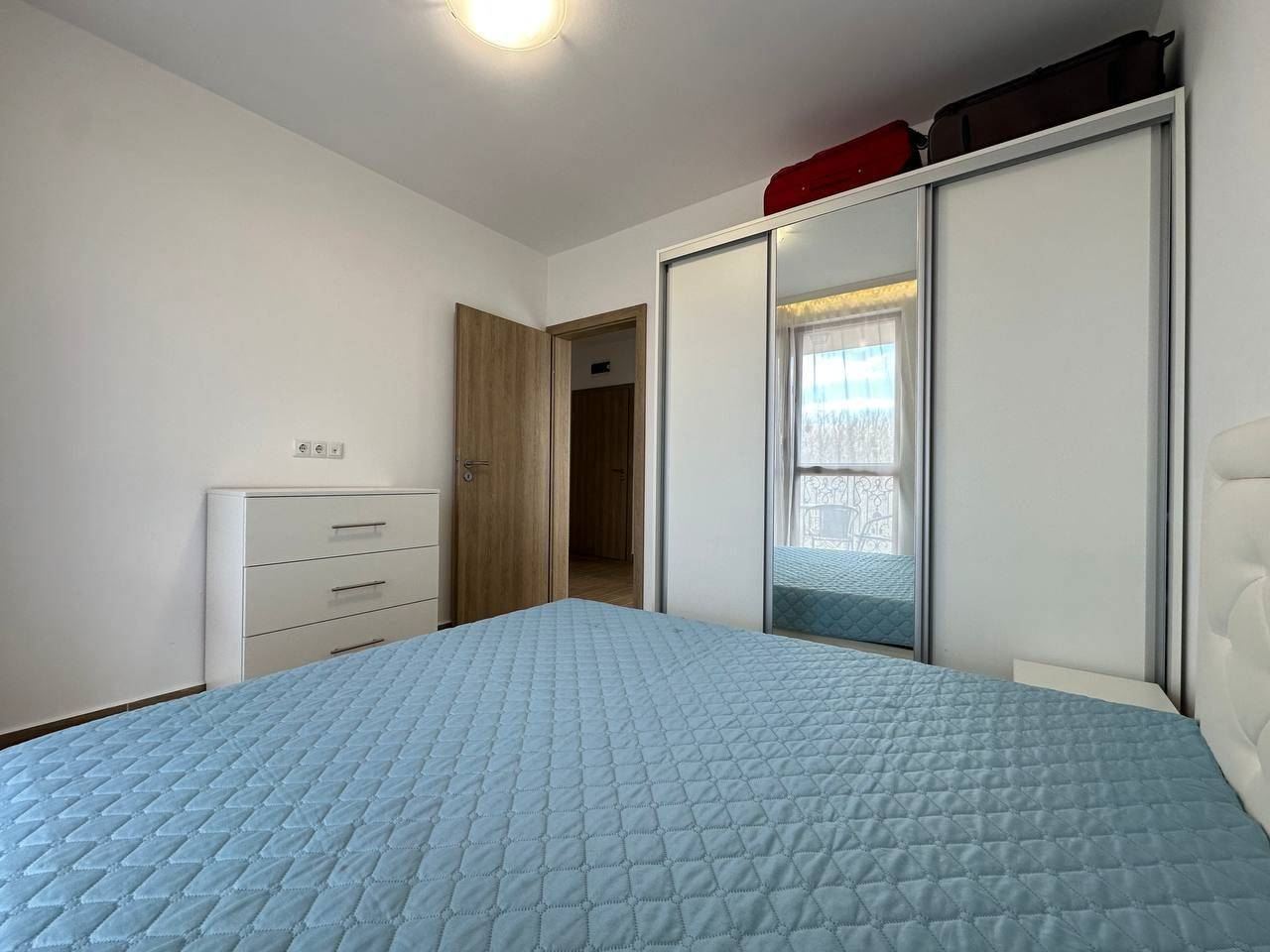 Drei-Zimmer-Wohnung in einem Elite-Komplex in Sunny Beach – moderner Luxus, Komfort und Meeresatmosphäre