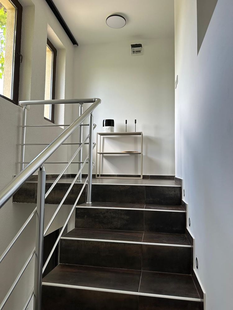 Geräumige Wohnung mit drei Schlafzimmern und Meerblick – ohne Wartungsgebühr im ruhigen Teil von Sonnenstrand