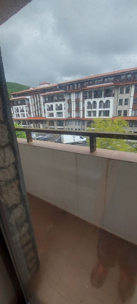 Geräumige Wohnung mit Meerpanorama in Sveti Vlas – Komfort, Grünflächen und prestigeträchtige Lage