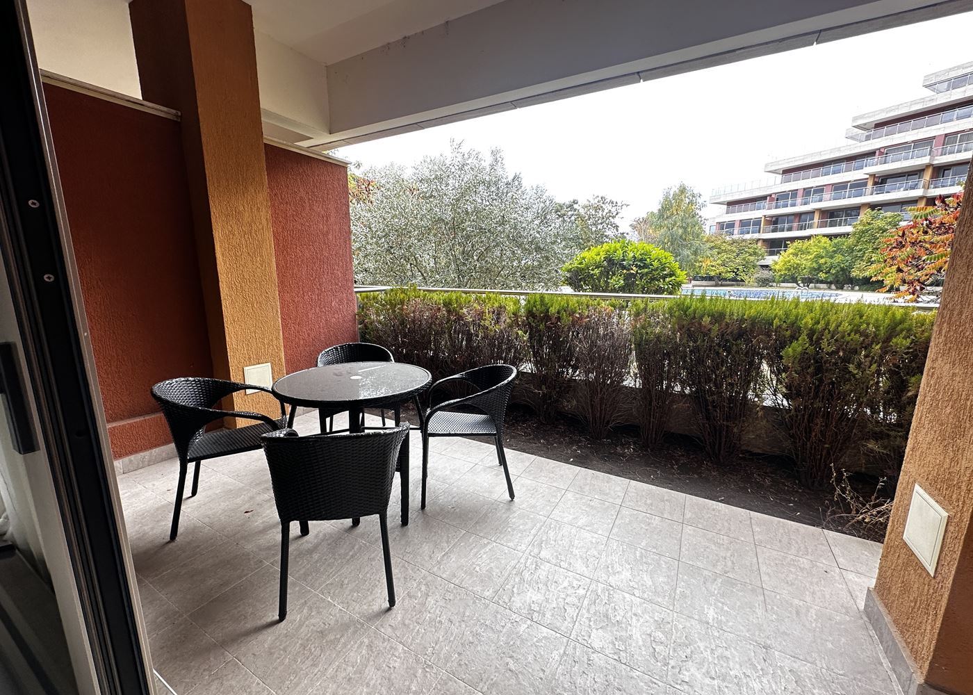 Geräumige Zweizimmerwohnung in einer luxuriösen und beeindruckenden Anlage in Sonnenstrand