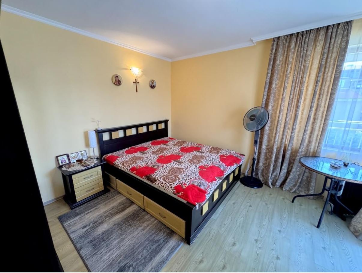 Geräumiges Apartment mit zwei Schlafzimmern in Sonnenstrand – Komfort, Ruhe und eine angenehme Umgebung
