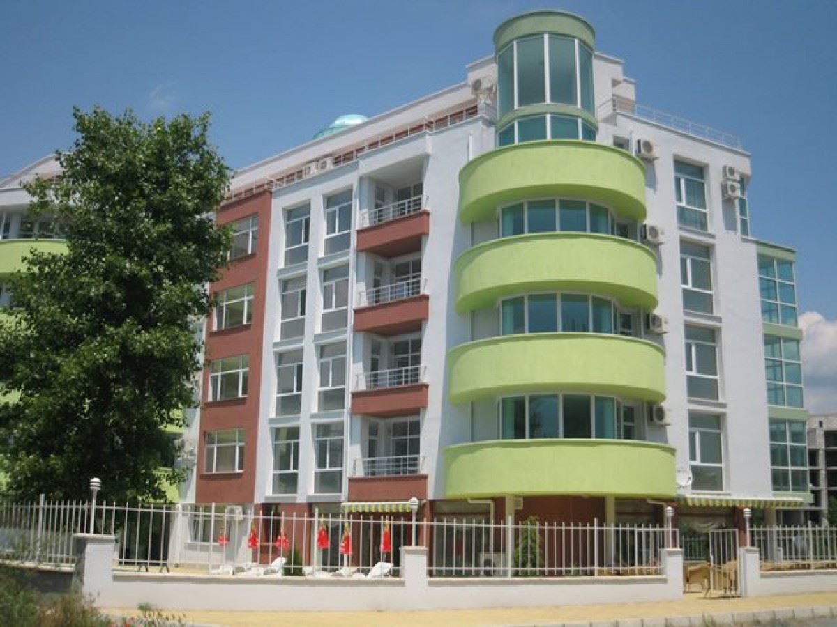 Sonnenstrand – Geräumiges Studio mit hervorragendem Potenzial zur Umgestaltung in eine kleine Wohnung mit einem Schlafzimmer