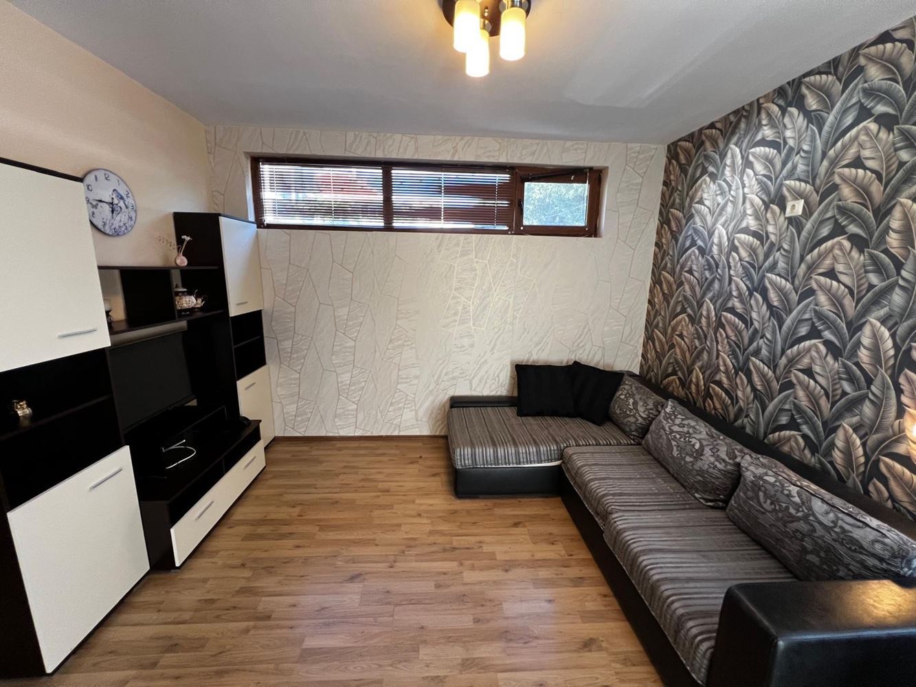 Gemütliche Wohnung mit einem Schlafzimmer in Sarafovo – eigener Eingang, keine Wartungsgebühr, ideal für ganzjähriges Wohnen