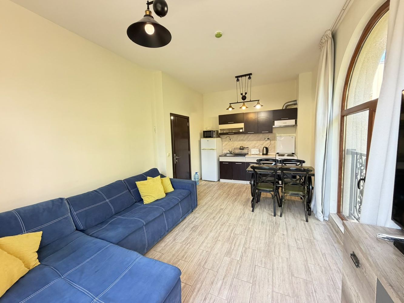 Luxuriöse Zweizimmerwohnung mit Blick ins Grüne in einer prestigeträchtigen Anlage in Sonnenstrand