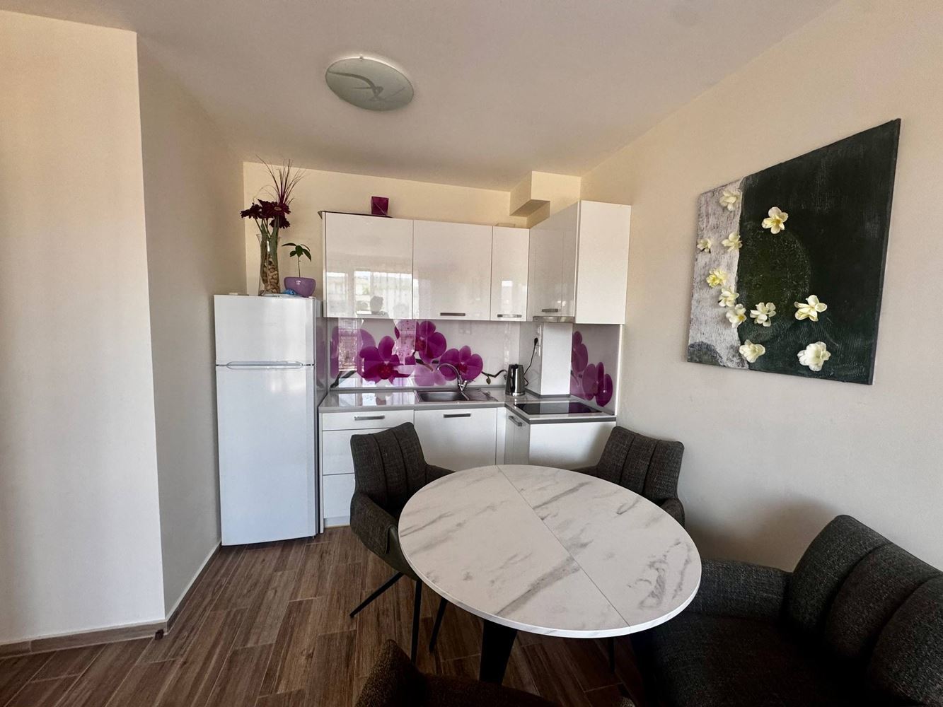 Luxuriöse 2-Zimmer-Wohnung in einer der prestigeträchtigsten Anlagen von Sonnenstrand