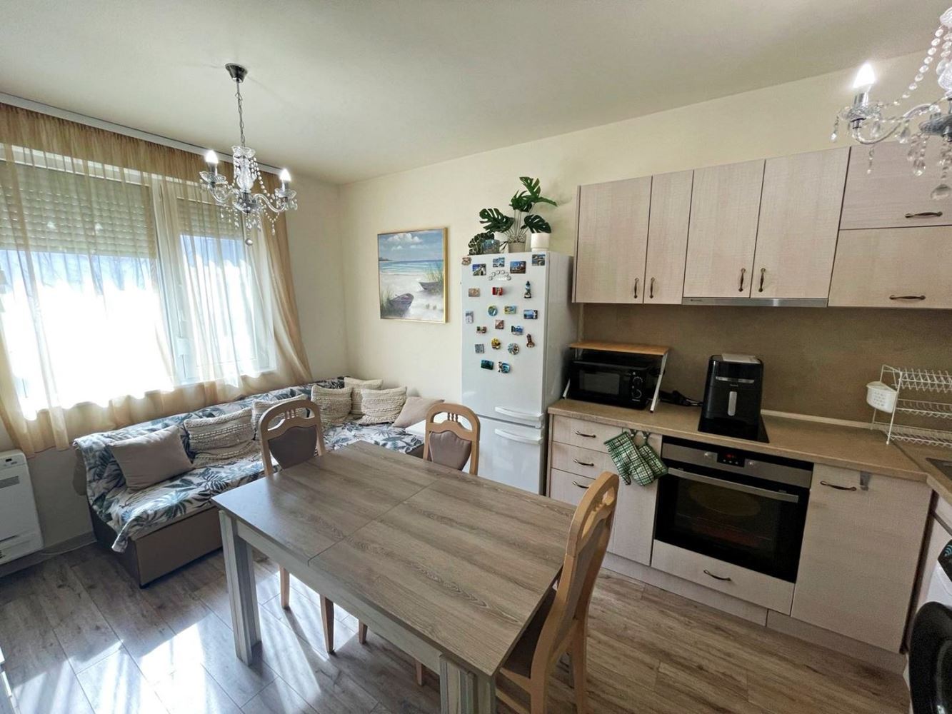 Moderne Zwei-Schlafzimmer-Wohnung in Sonnenstrand – Komfort, Lage und ausgezeichnete Infrastruktur