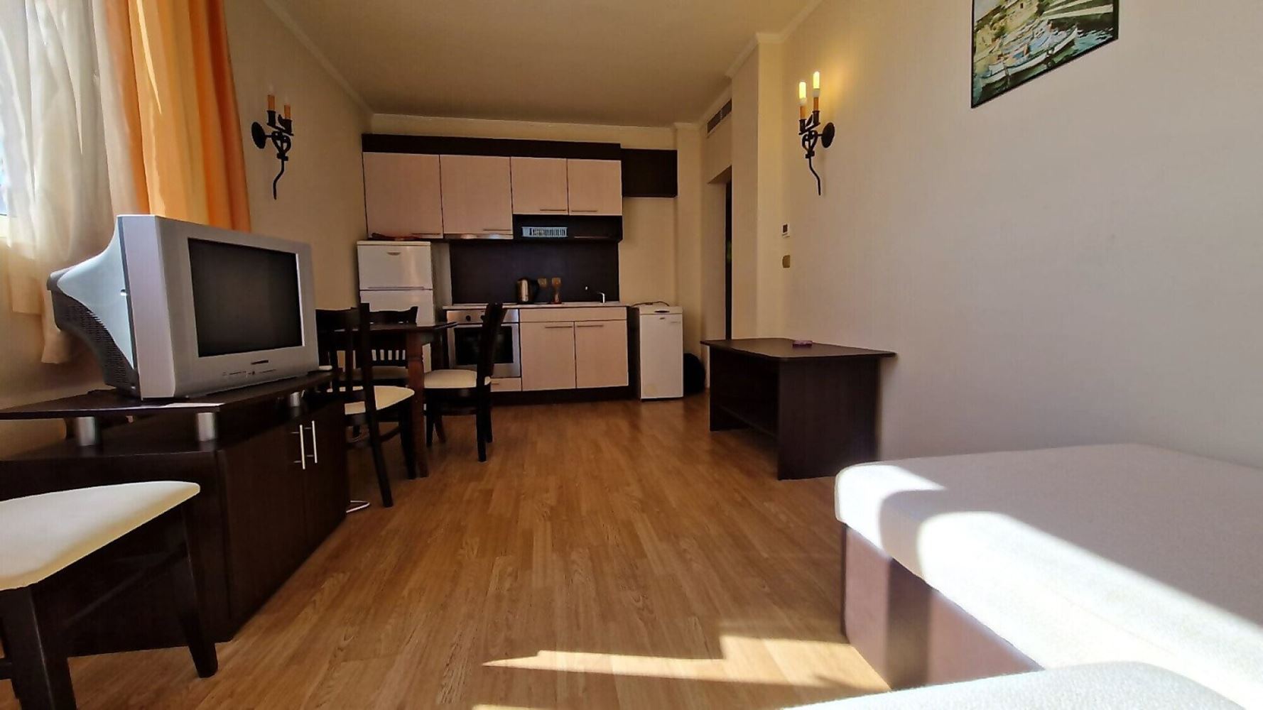 Wohnung mit einem Schlafzimmer und atemberaubendem Panoramablick auf das Meer in erster Meereslinie in Elenite