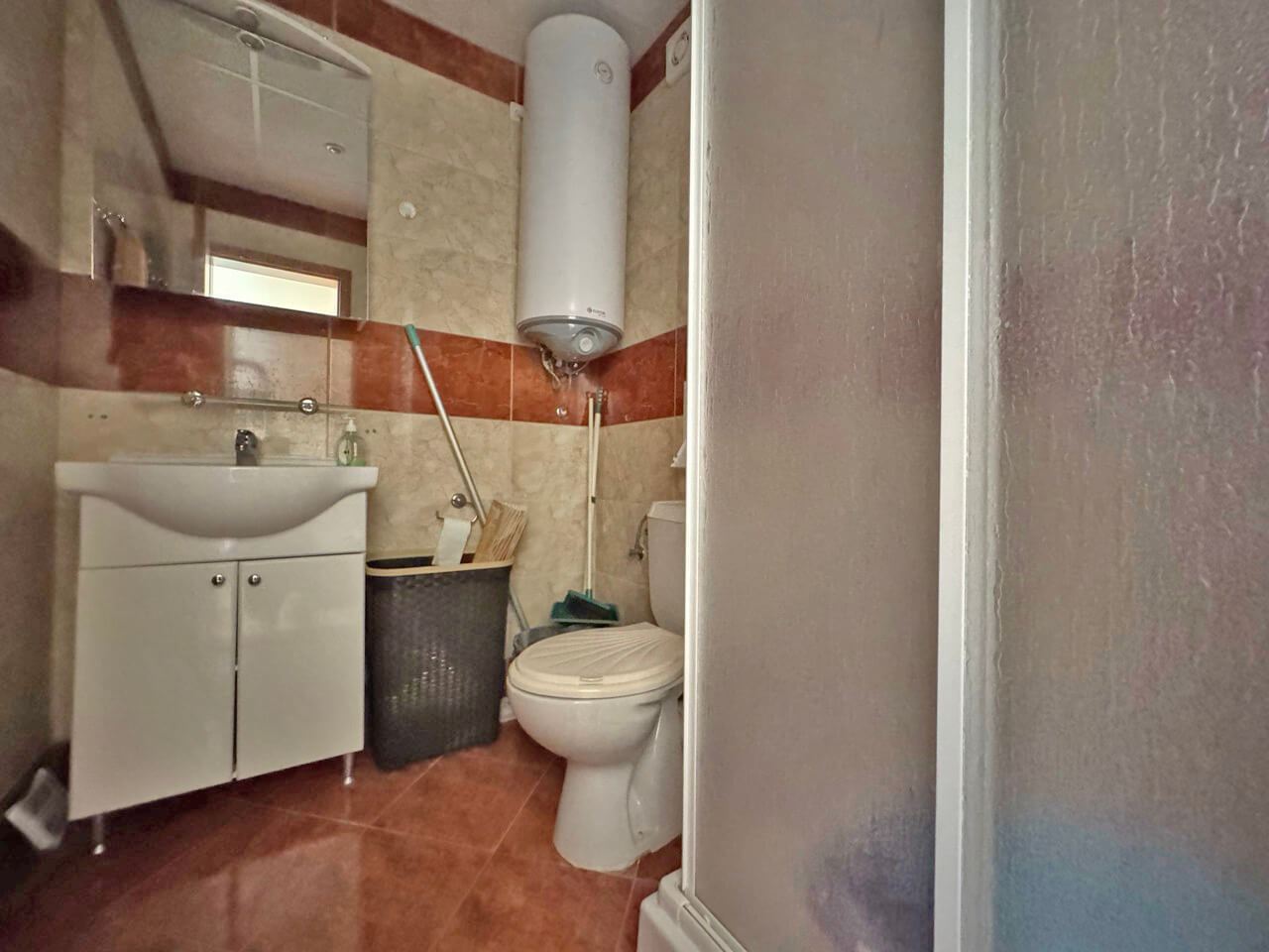 2-Zimmer-Wohnung mit Meerblick und Blick auf den Pool in einer prestigeträchtigen Anlage in Sveti Vlas